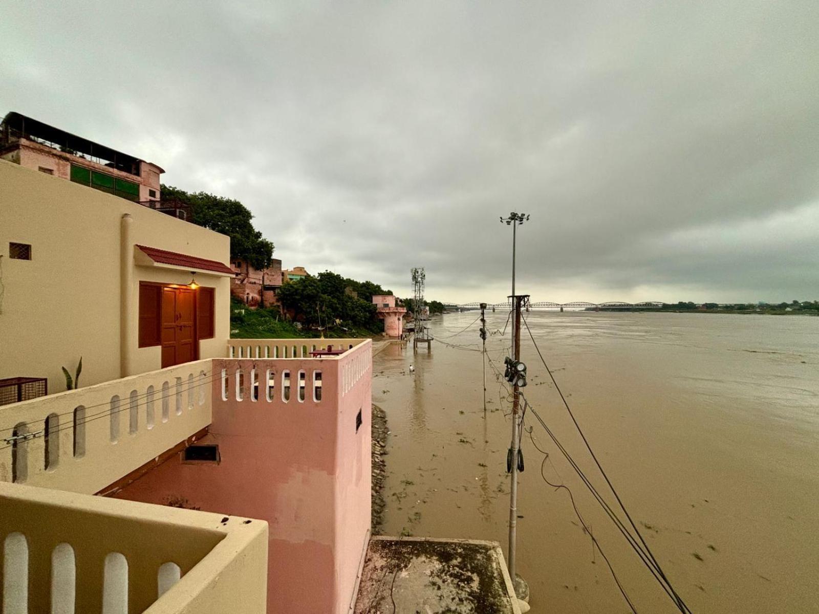 Vintage River Homestay Varanasi Luaran gambar